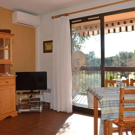 4 Pers. Avec Terrasse, Clim, Parking, Pres De Plage Et Centre A - Fr-1-226b-28 *